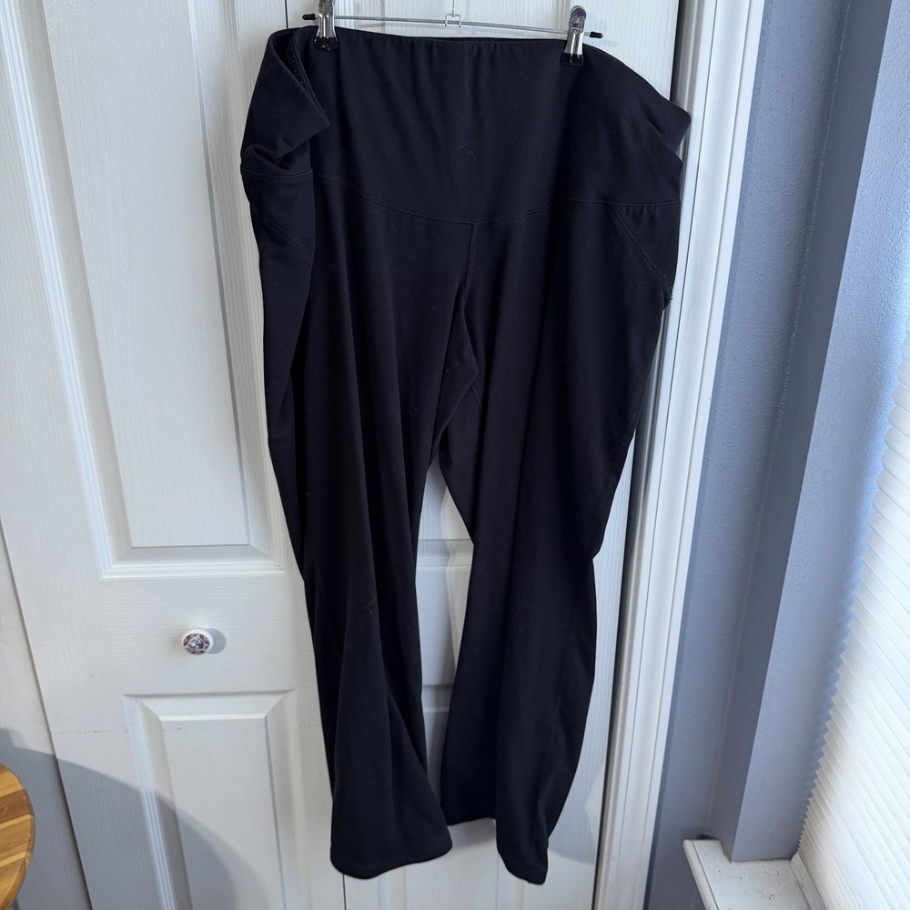 Livi Active Black Pull On Bootcut Pant Women's Size 22/24 Travel Hike Stretch